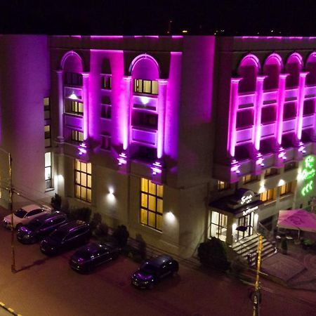 Hotel Balada Suceava Exterior foto
