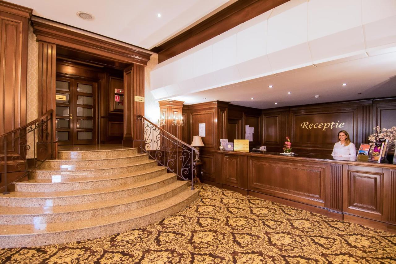 Hotel Balada Suceava Exterior foto