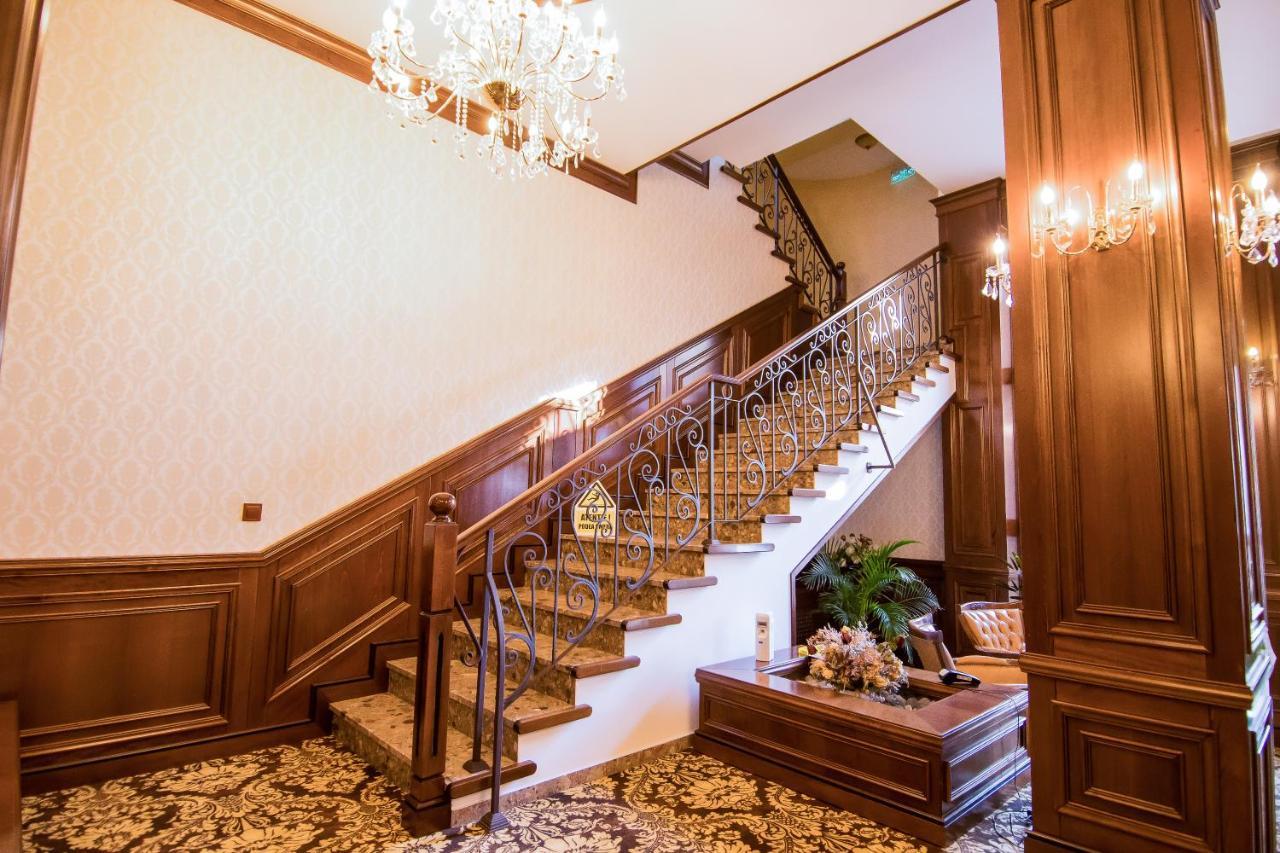 Hotel Balada Suceava Exterior foto